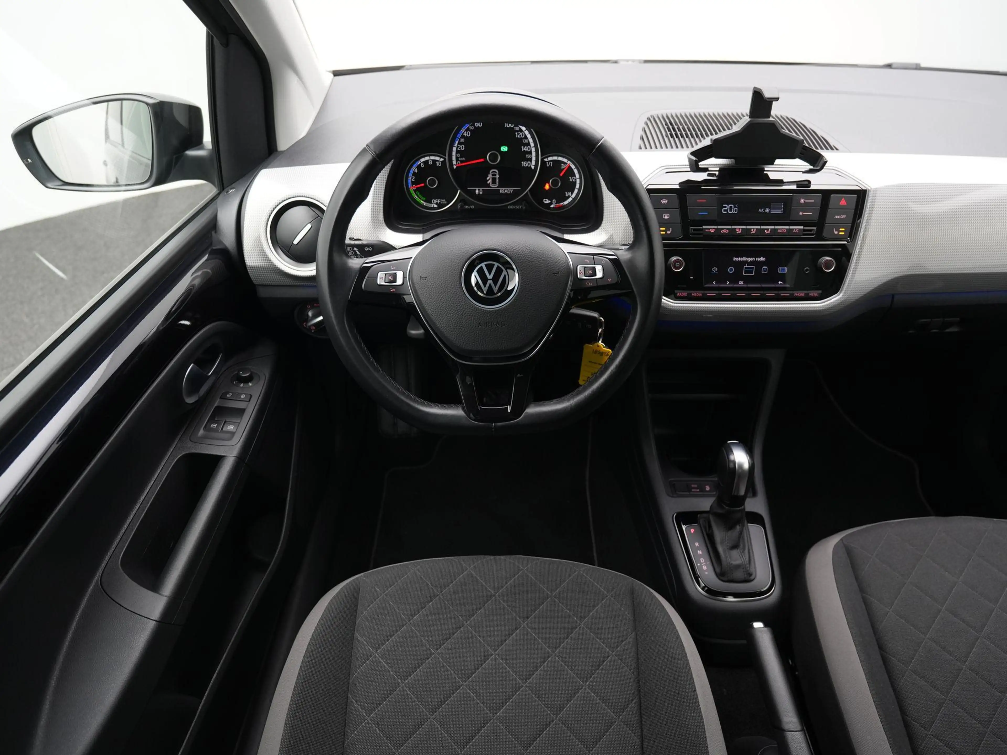 Volkswagen e-up! E-Up Style 61kW 75pk | Achteruitrijcamera | Lichtm — photo 7