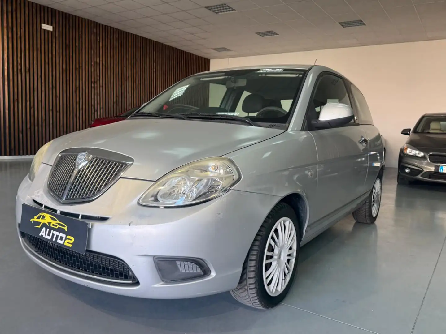 Lancia Ypsilon 1.2 69 CV Diva*OK NEOPATENTATI* Argent - 1