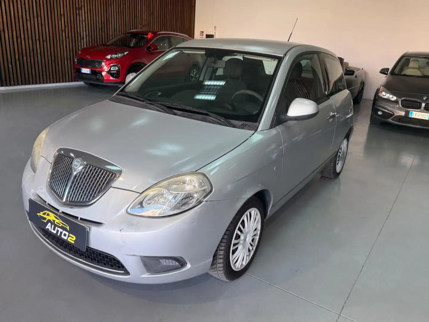 Lancia Ypsilon 1.2 69 CV Diva*OK NEOPATENTATI* Argent - 2