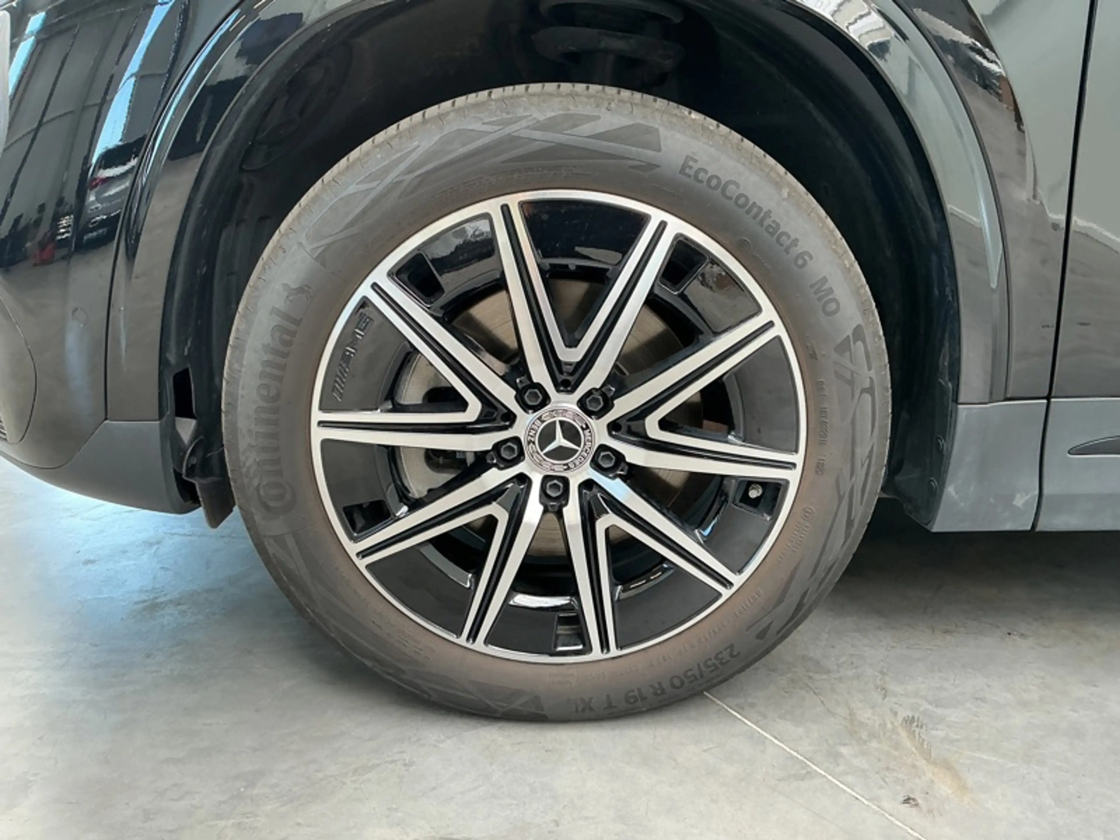 Mercedes-Benz EQA 250 + AMG Pack Night Pano — photo 6