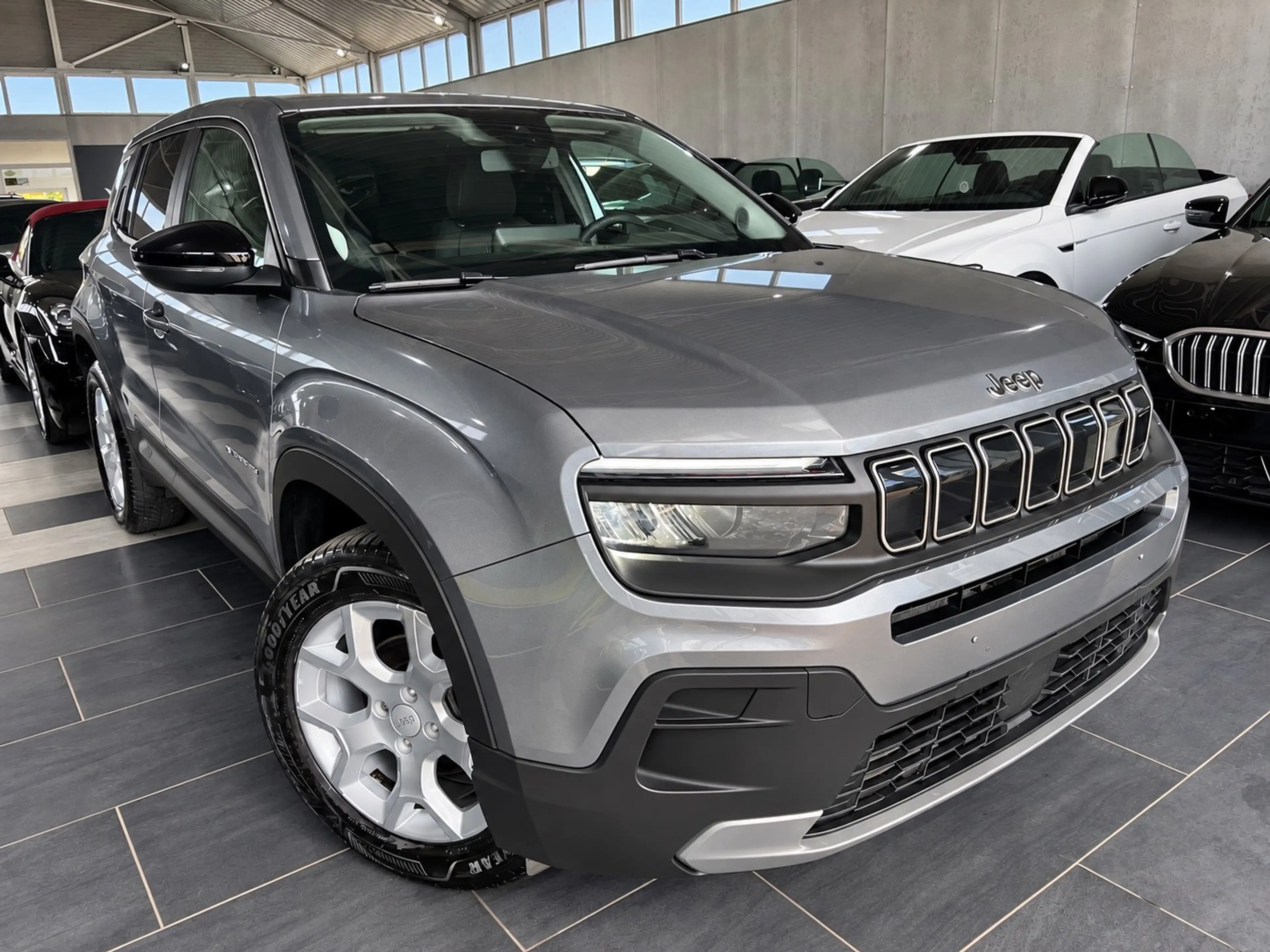 Jeep Avenger Altitude / NAVIGATION / CAMERA / LED / FULL — photo 7