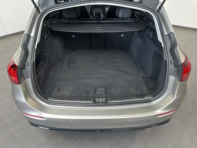 Mercedes-Benz C view 6