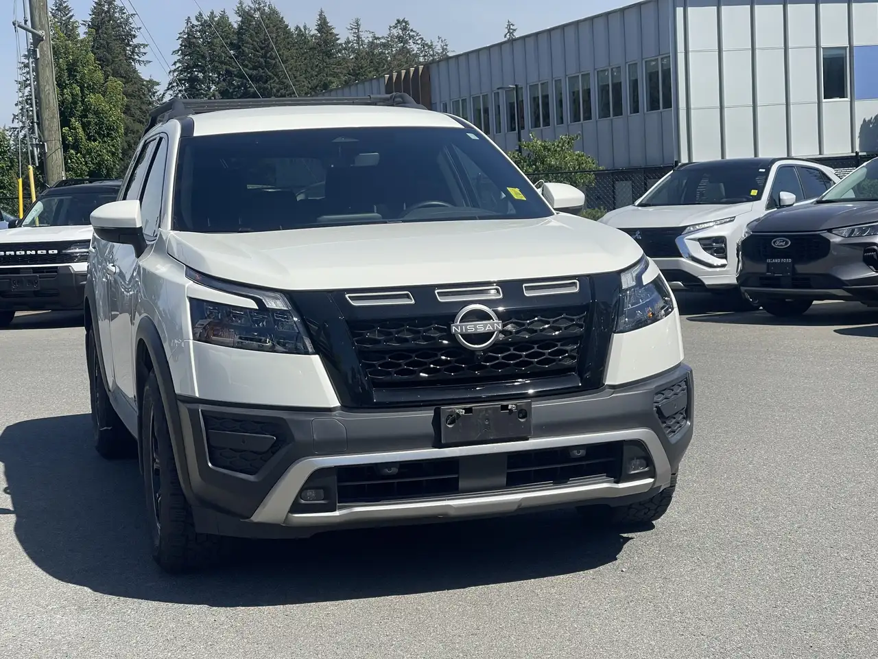 Nissan Pathfinder fotografie Nissan Pathfinder