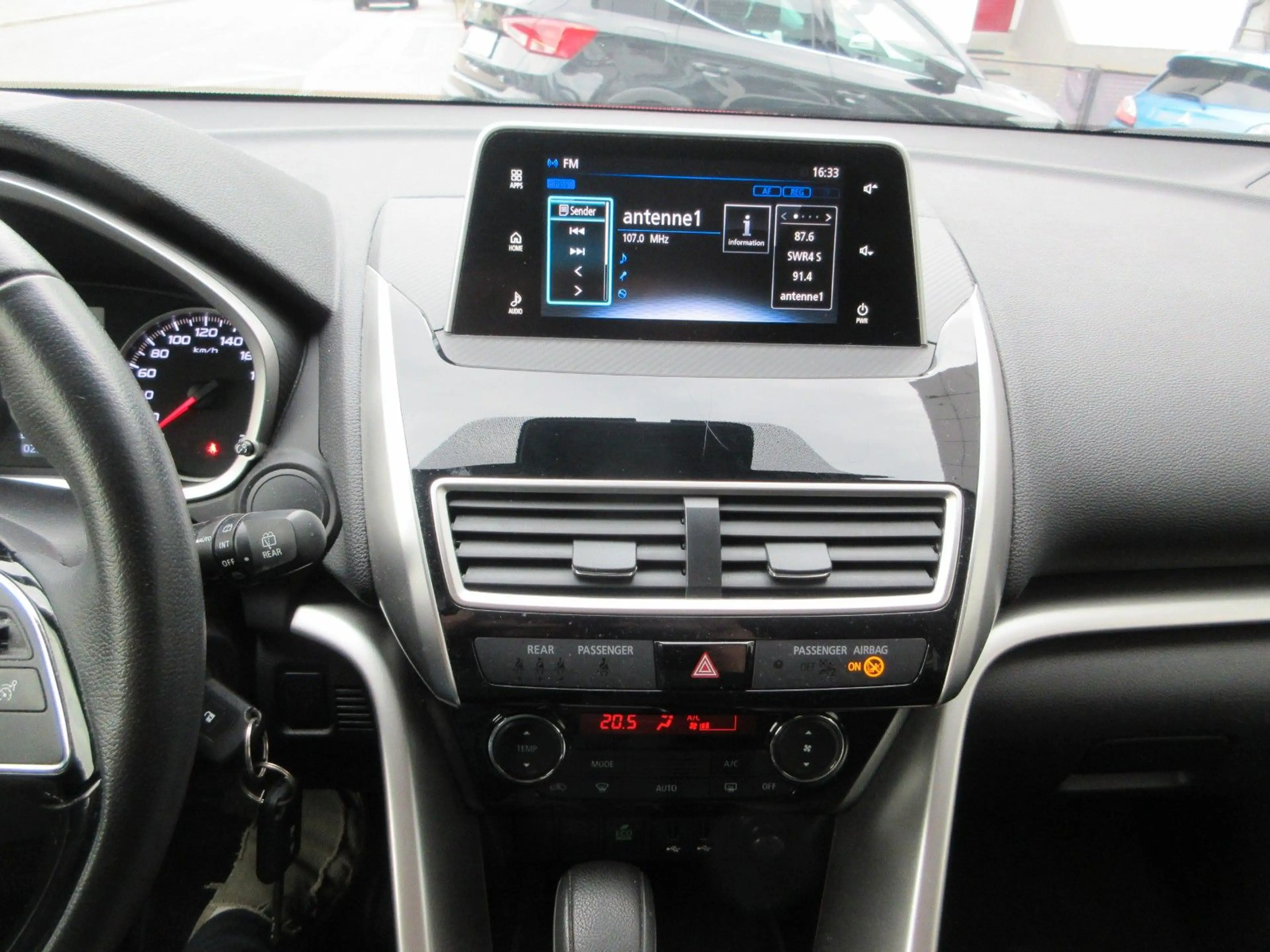 Mitsubishi Eclipse Cross 1.5 Diamant — photo 11