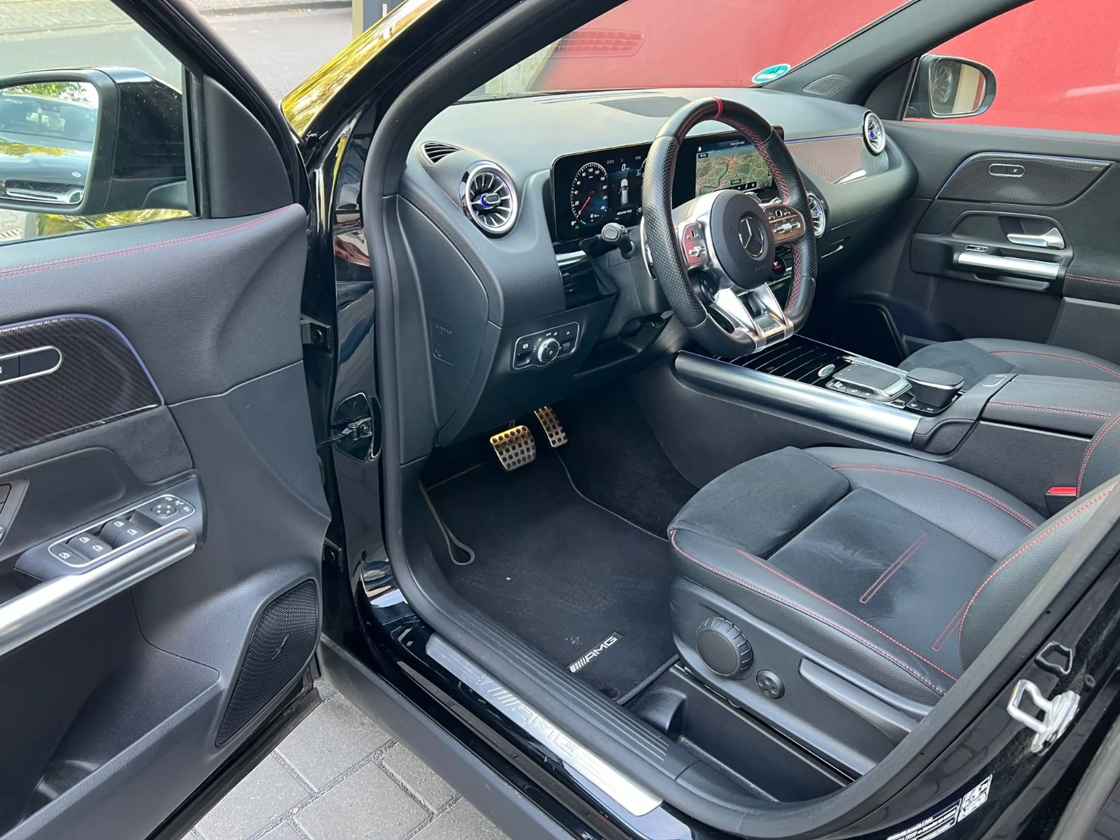 Mercedes-Benz GLA 35 AMG 4M AMG SPEEDSHIFT DCT 8G — photo 12