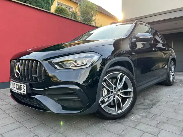 Mercedes-Benz GLA 35 AMG 4M AMG SPEEDSHIFT DCT 8G
