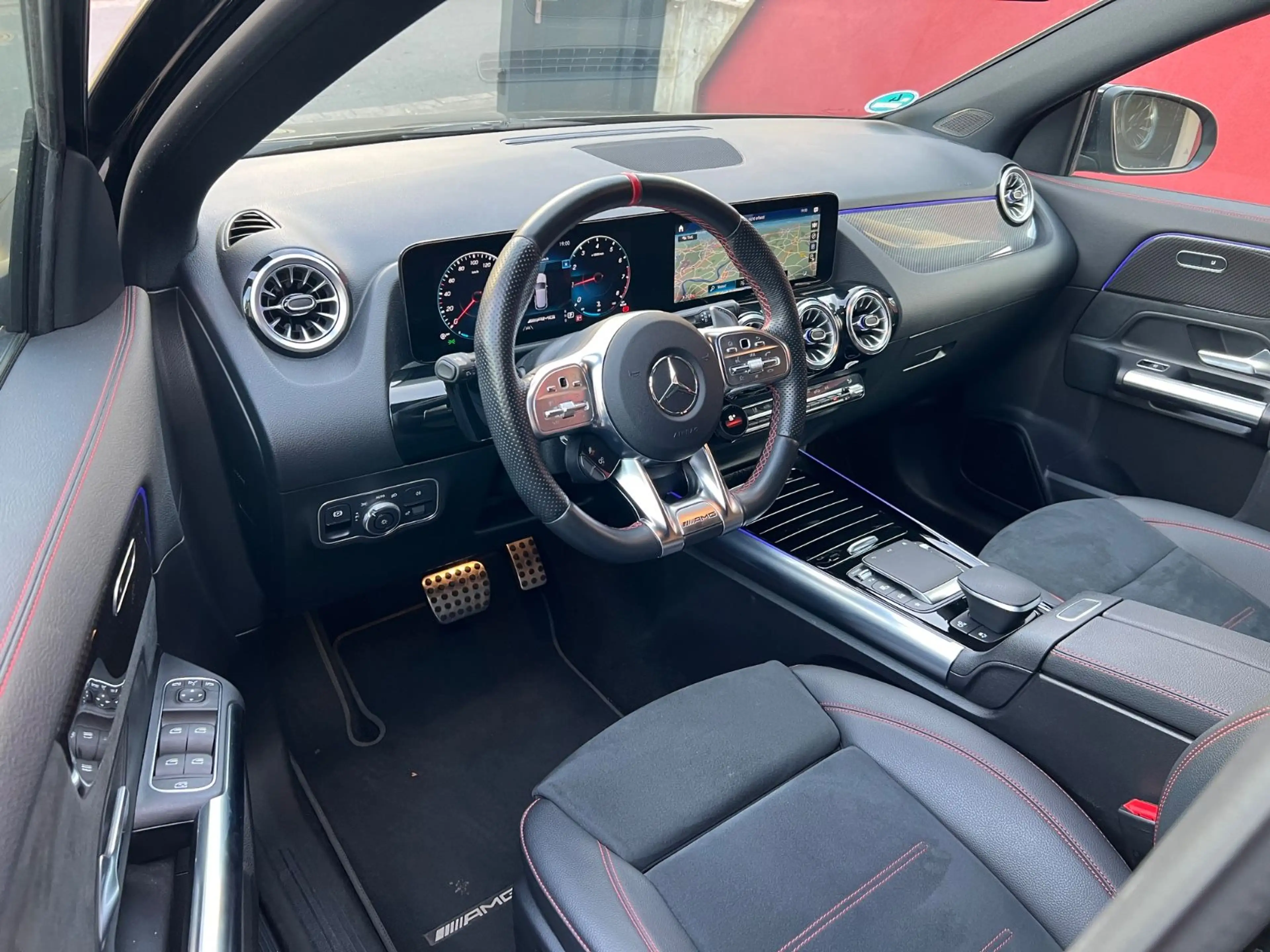 Mercedes-Benz GLA 35 AMG 4M AMG SPEEDSHIFT DCT 8G — photo 13