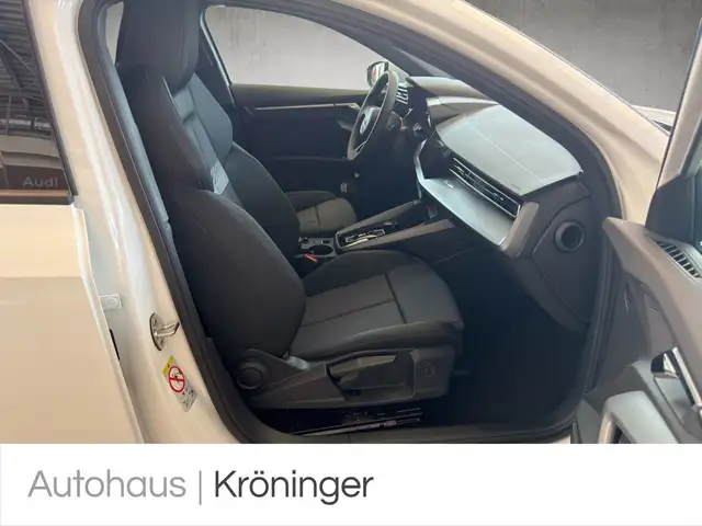 Audi A3 view 9