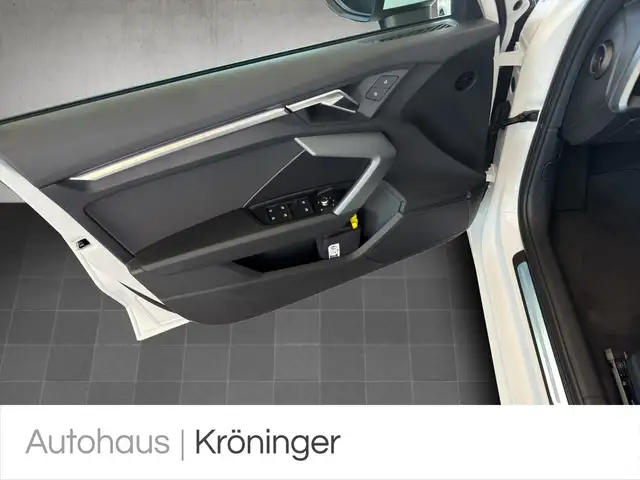 Audi A3 view 8