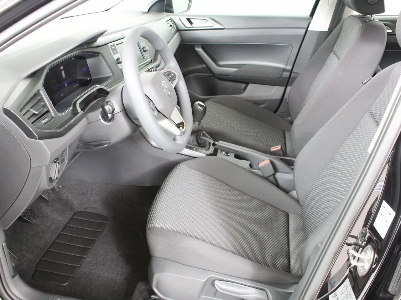 Volkswagen Polo Hatchback 5-Door, миниатюра 3