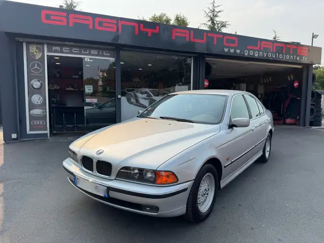 BMW 523 (E39) 523I 170CH