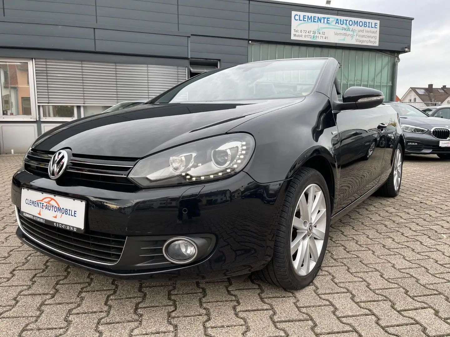 Volkswagen Golf VI Cabrio Life Aut.*Navi.*Xenon*Leder*PDC* Schwarz - 1