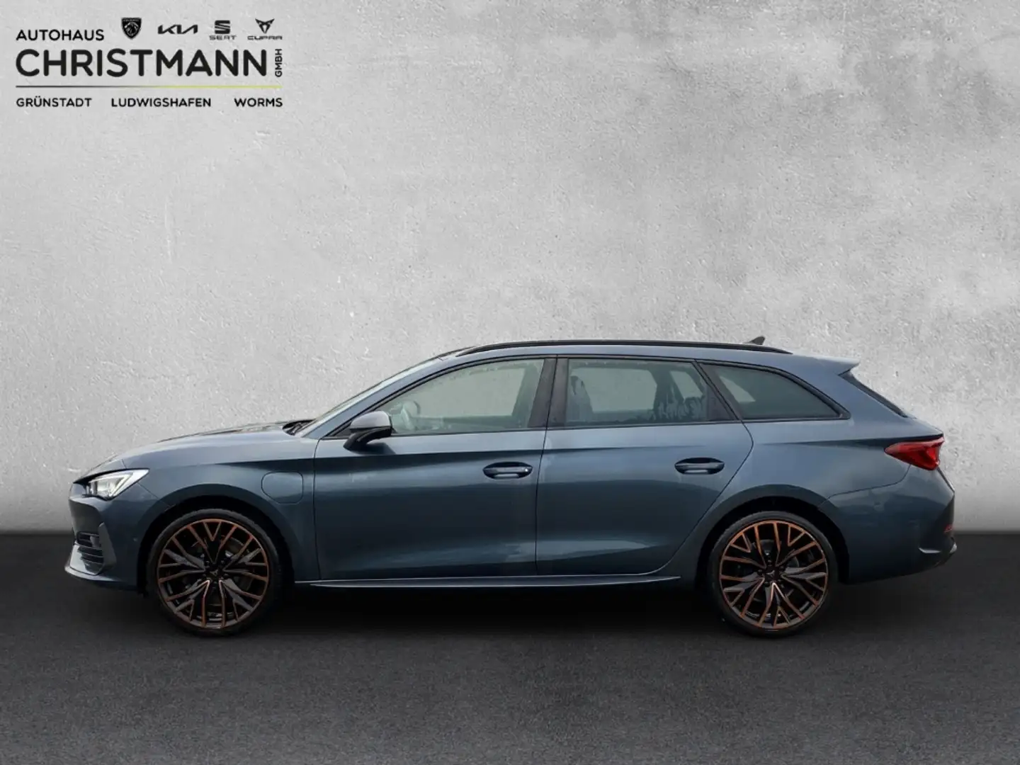 CUPRA Leon Sportstourer e-HYBRID VZ*NAVI*PDC*SHZ* Fekete - 2