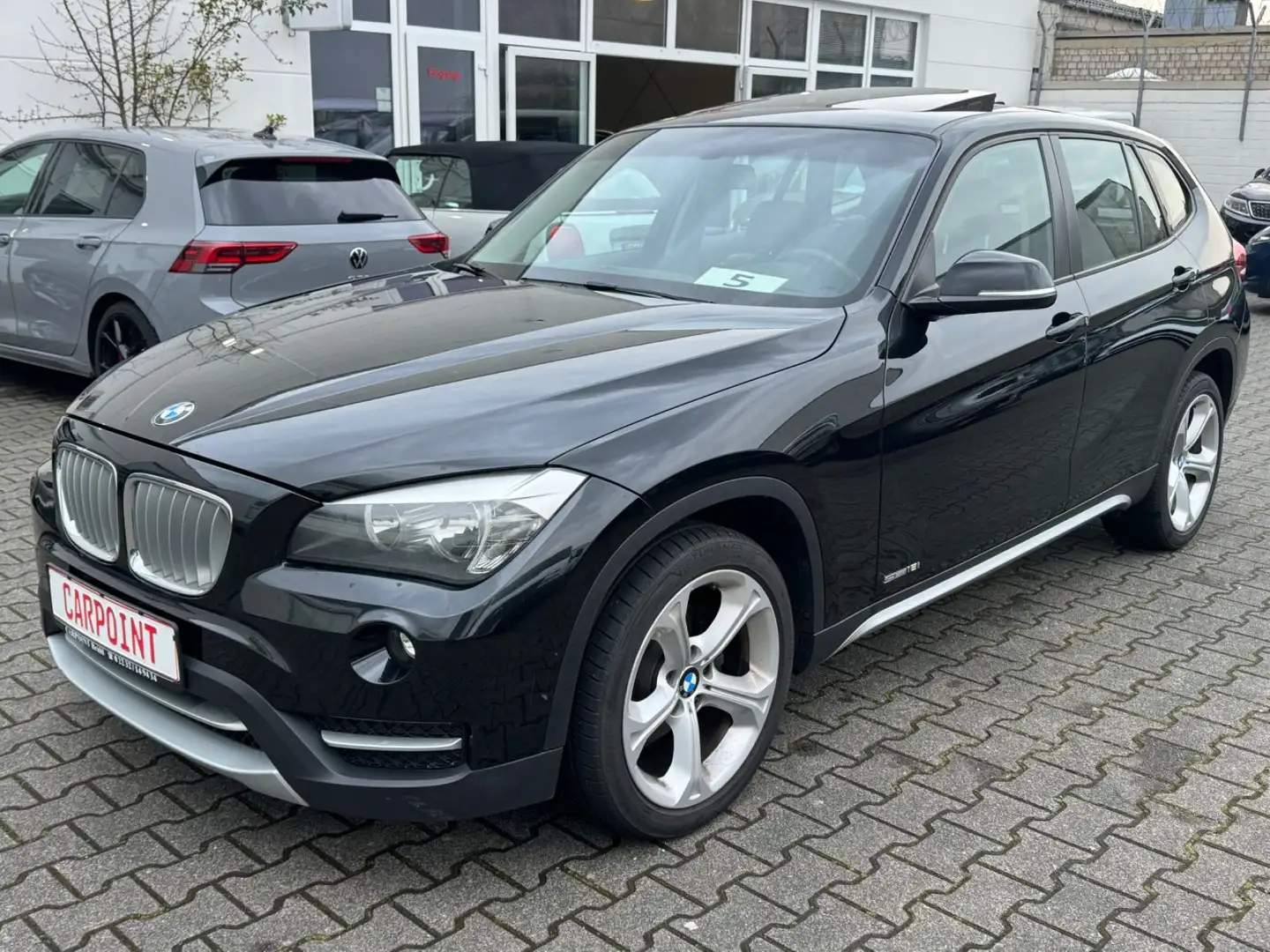 BMW X1 sDrive - PANO/NAVI/TEIL-LEDER/AHK/SITZHEIZUNG Negru - 1