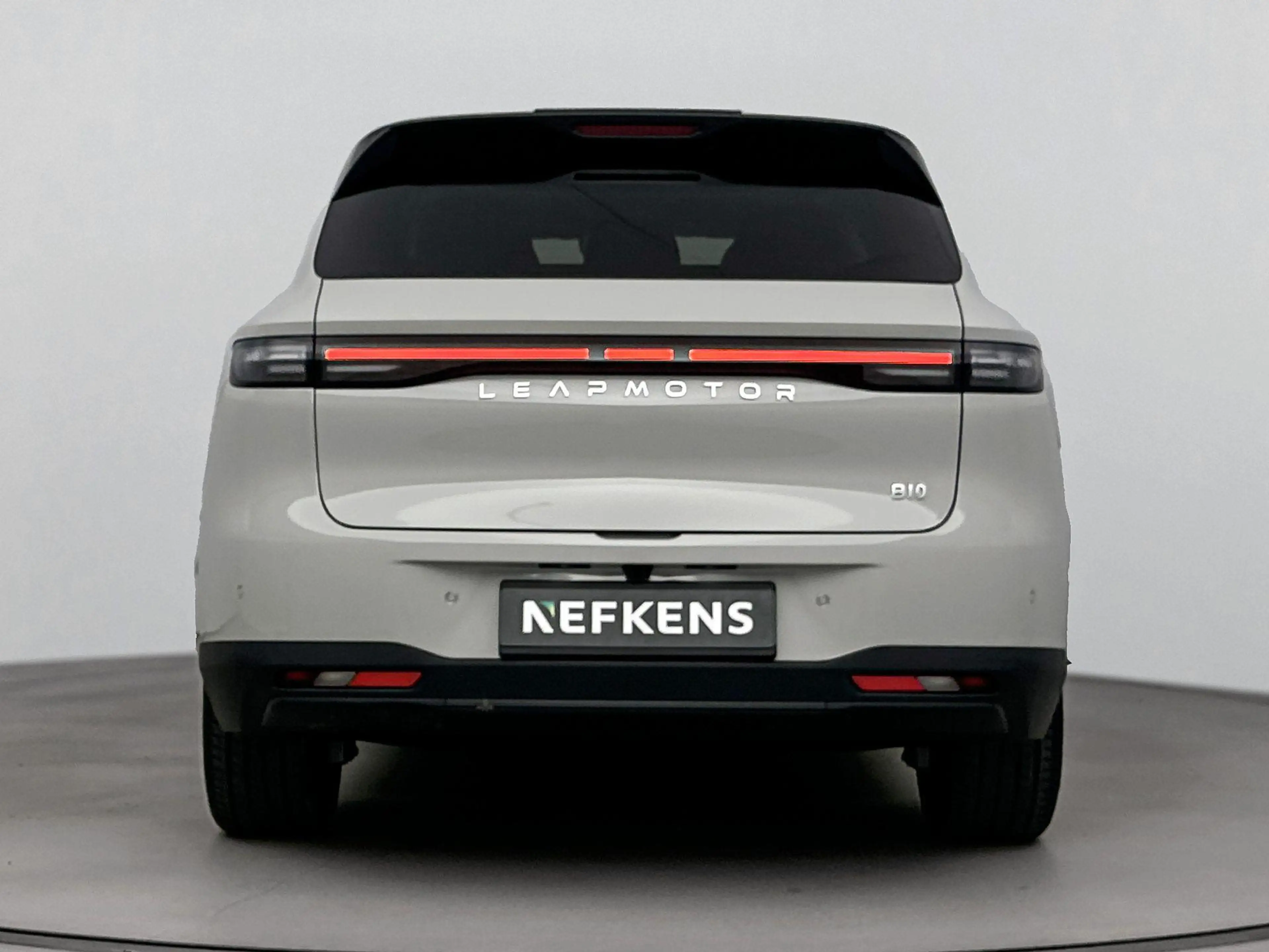 Leapmotor B10 Design ProMax 67.1 kWh | Panoramadak | Navigatie | — photo 12