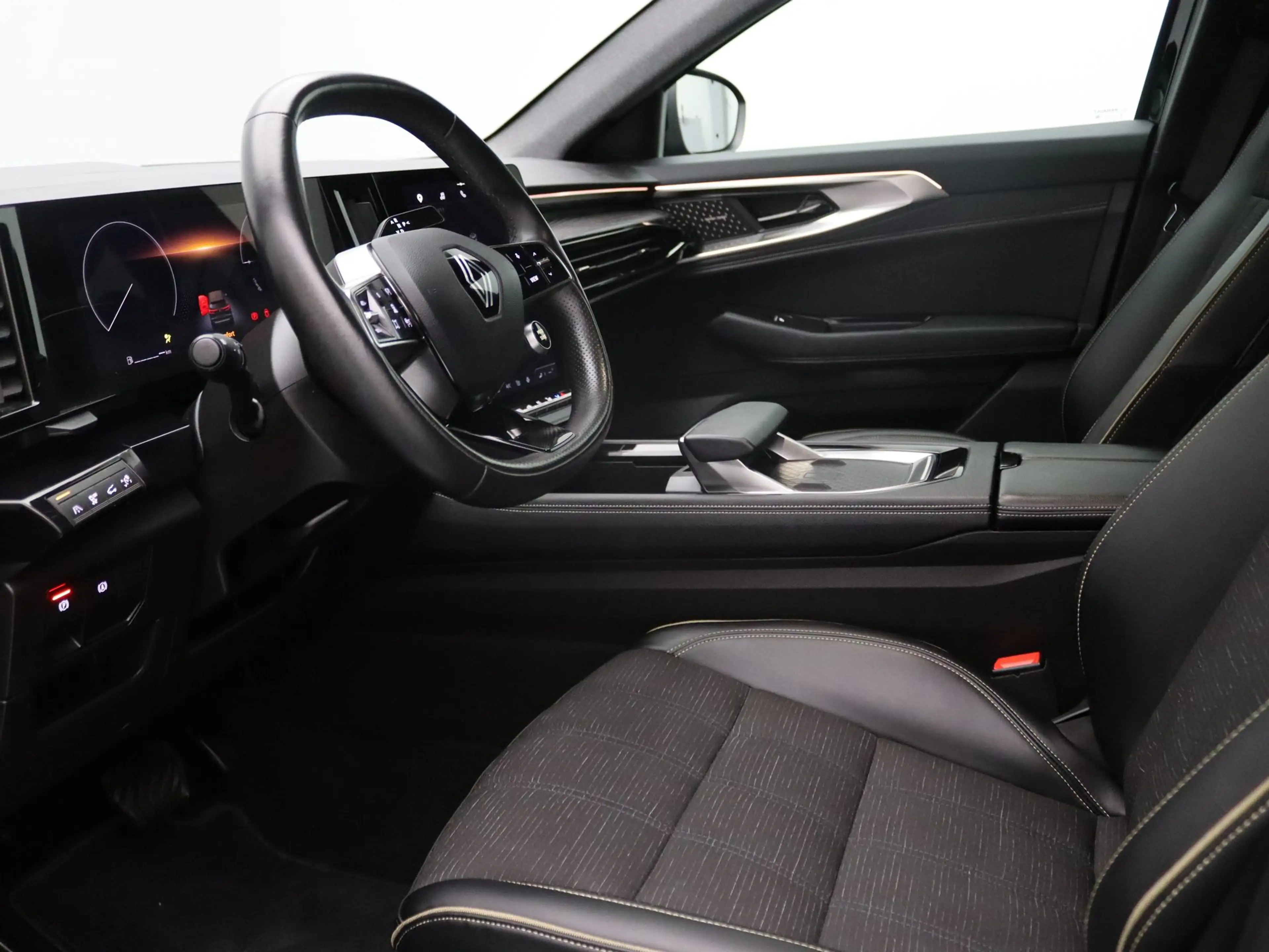Renault Austral 200pk E-Tech full hybrid iconic Apple Carplay/Andr — photo 3