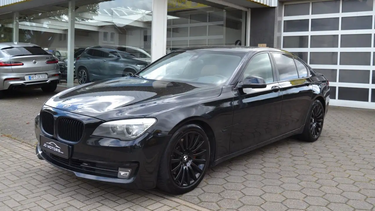 BMW 740