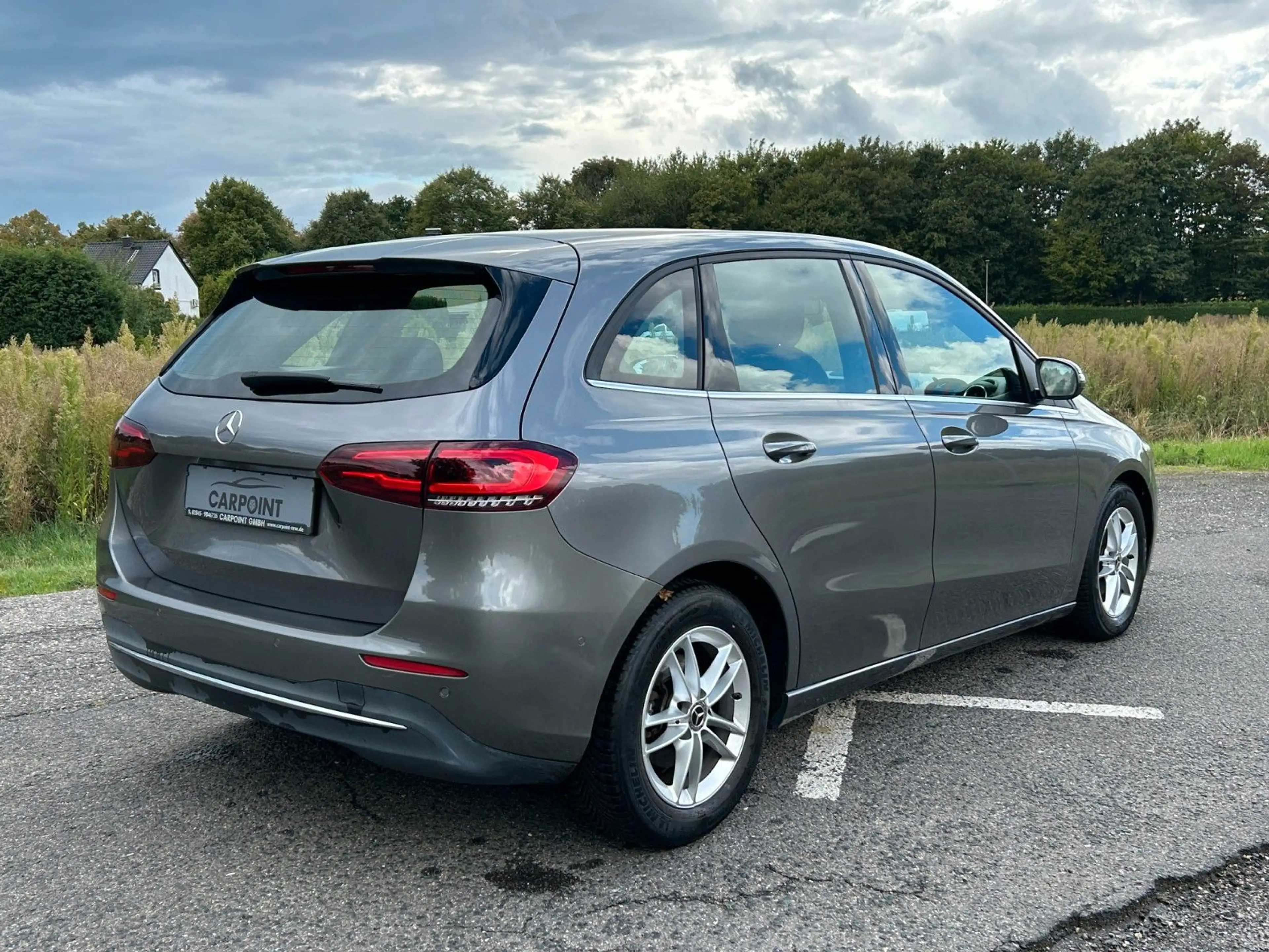 Mercedes-Benz B 180 LED Automatik Kamera PDC Teilleder — photo 5