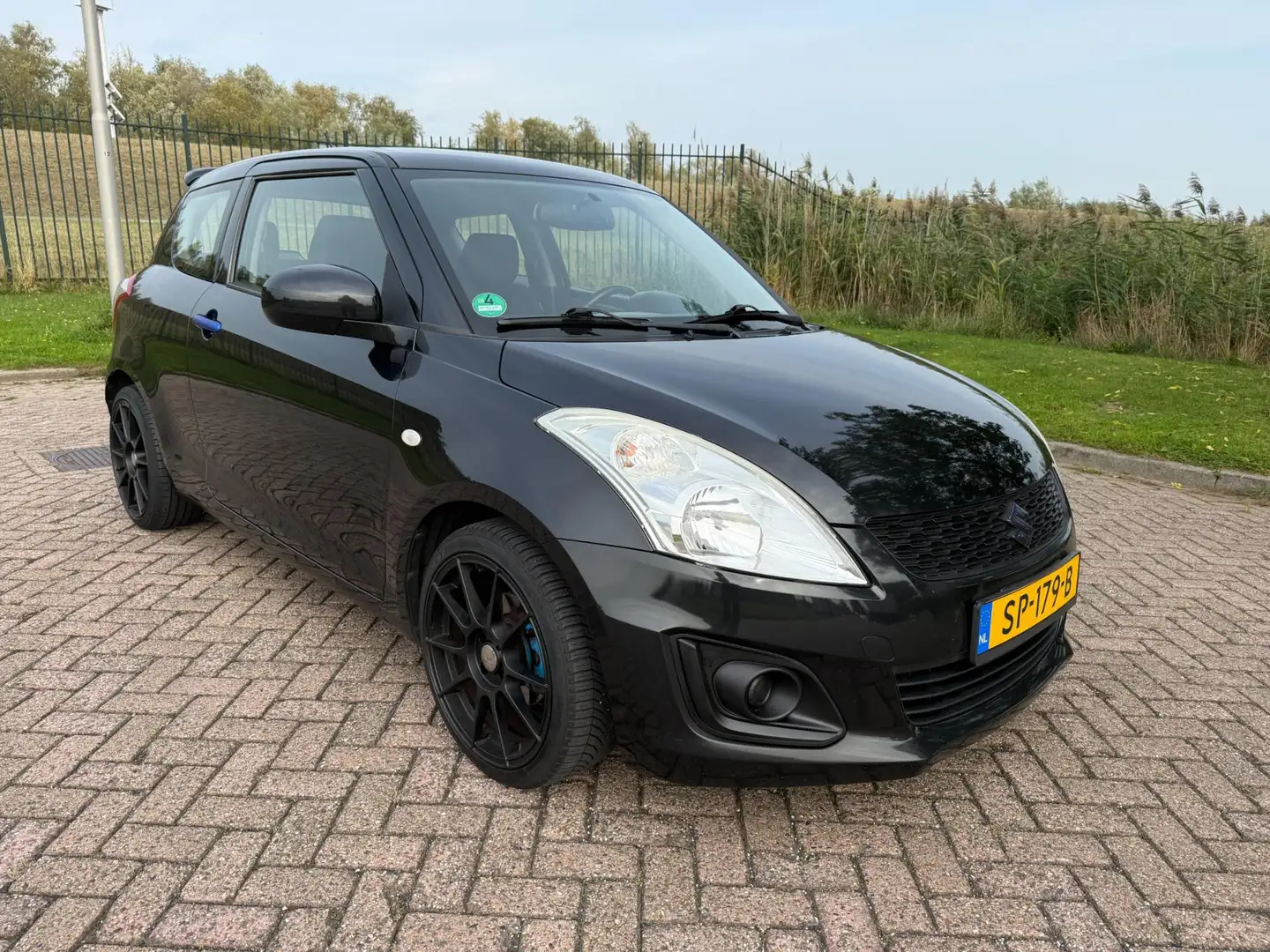 Suzuki Swift 1.2 Exclusive EASSS Noir - 1