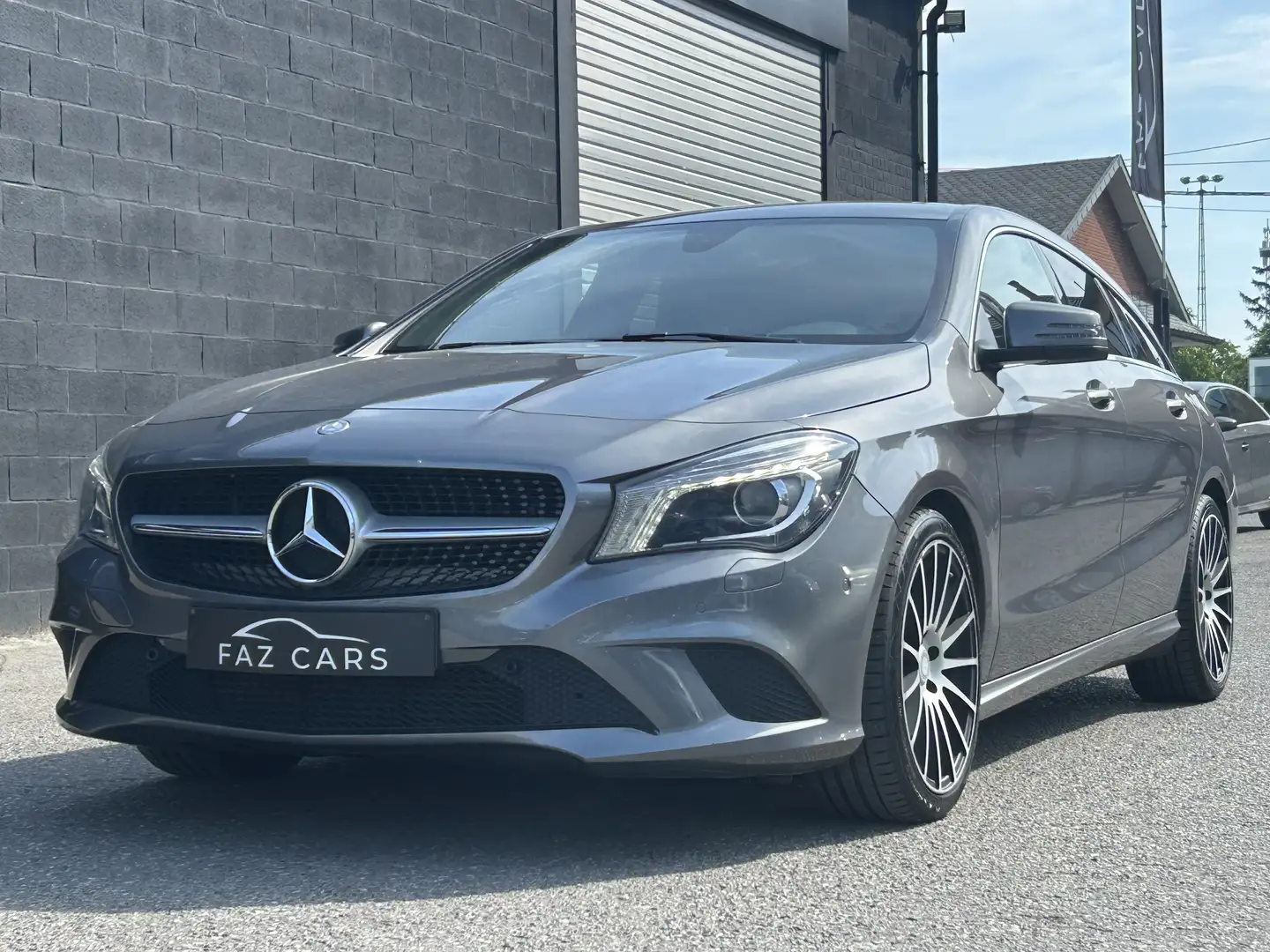 Mercedes-Benz CLA 200 * RESERVÉ * Grey - 1