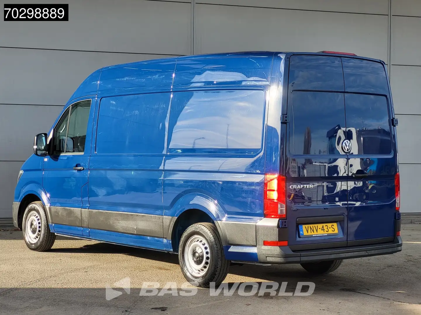 Volkswagen Crafter 102pk L3H3 Airco Cruise APK 06-2026 Euro6 L2H2 Air Blauw - 2