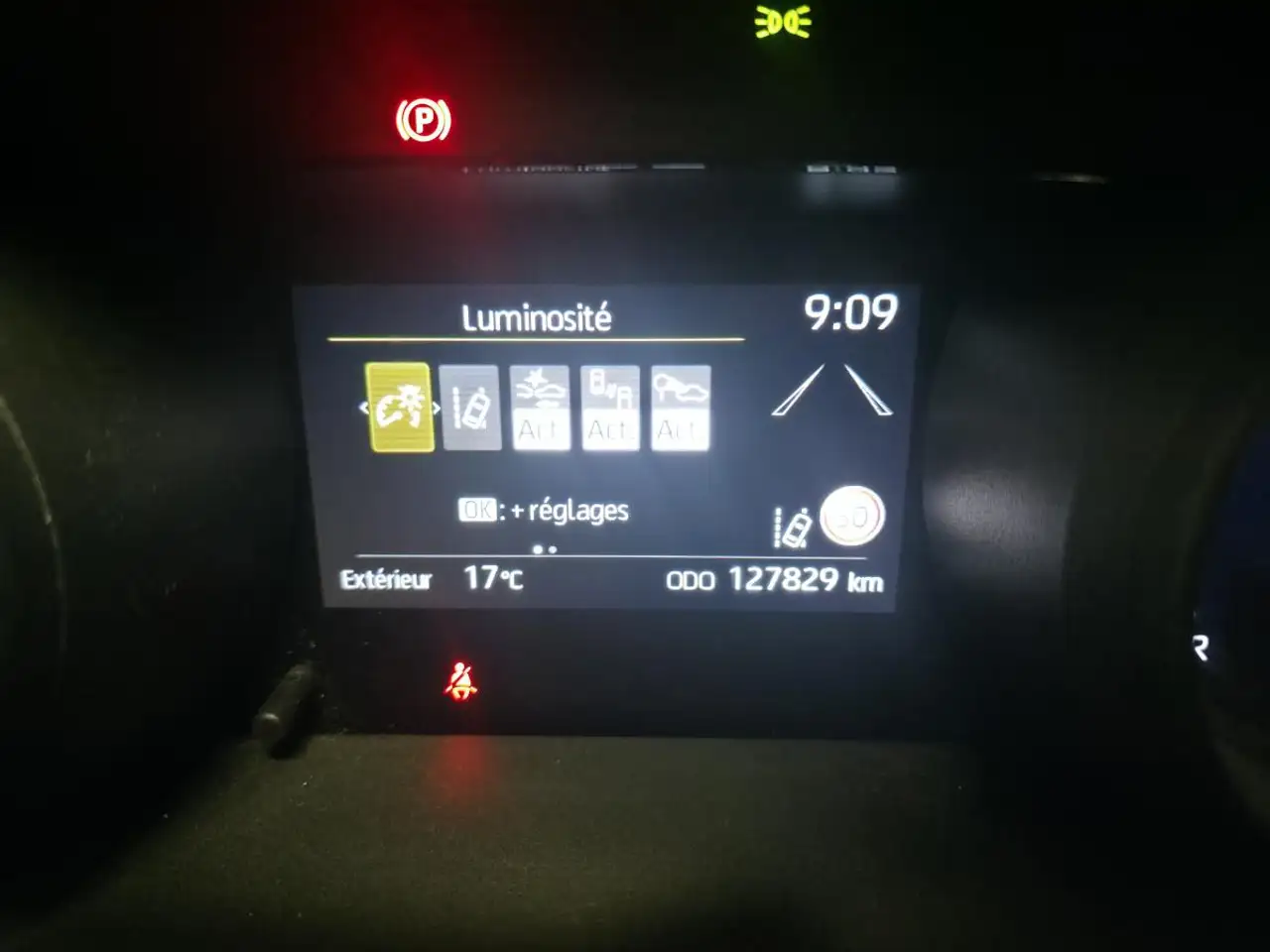 Toyota Yaris Yaris — photo 26