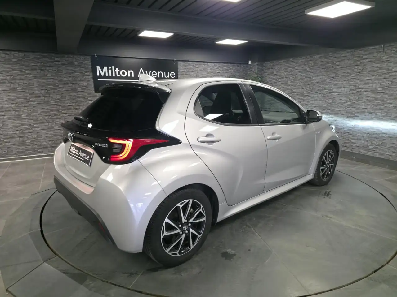 Toyota Yaris Yaris — photo 6