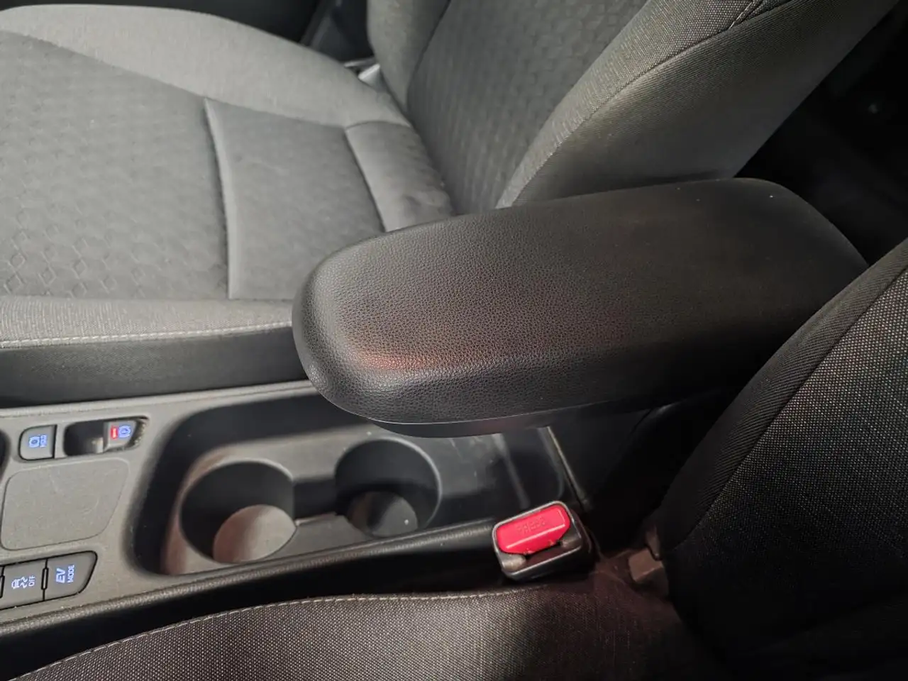 Toyota Yaris Yaris — photo 36