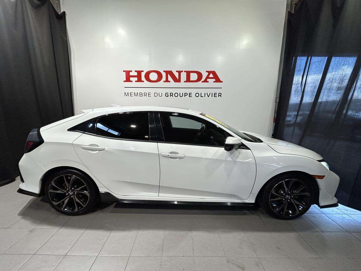 2017 Honda Civic Sport Hayon Démarreur Jupes Toit ouvrant Vitres te — снимка 1