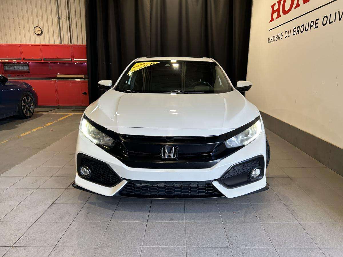 2017 Honda Civic Sport Hayon Démarreur Jupes Toit ouvrant Vitres te — снимка 1