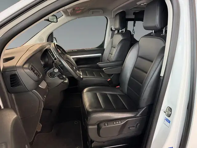 Toyota Proace view 10