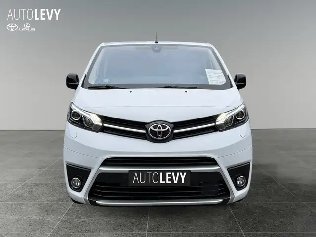 Toyota Proace view 9