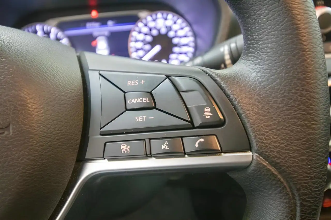 Nissan Sentra снимка Nissan Sentra