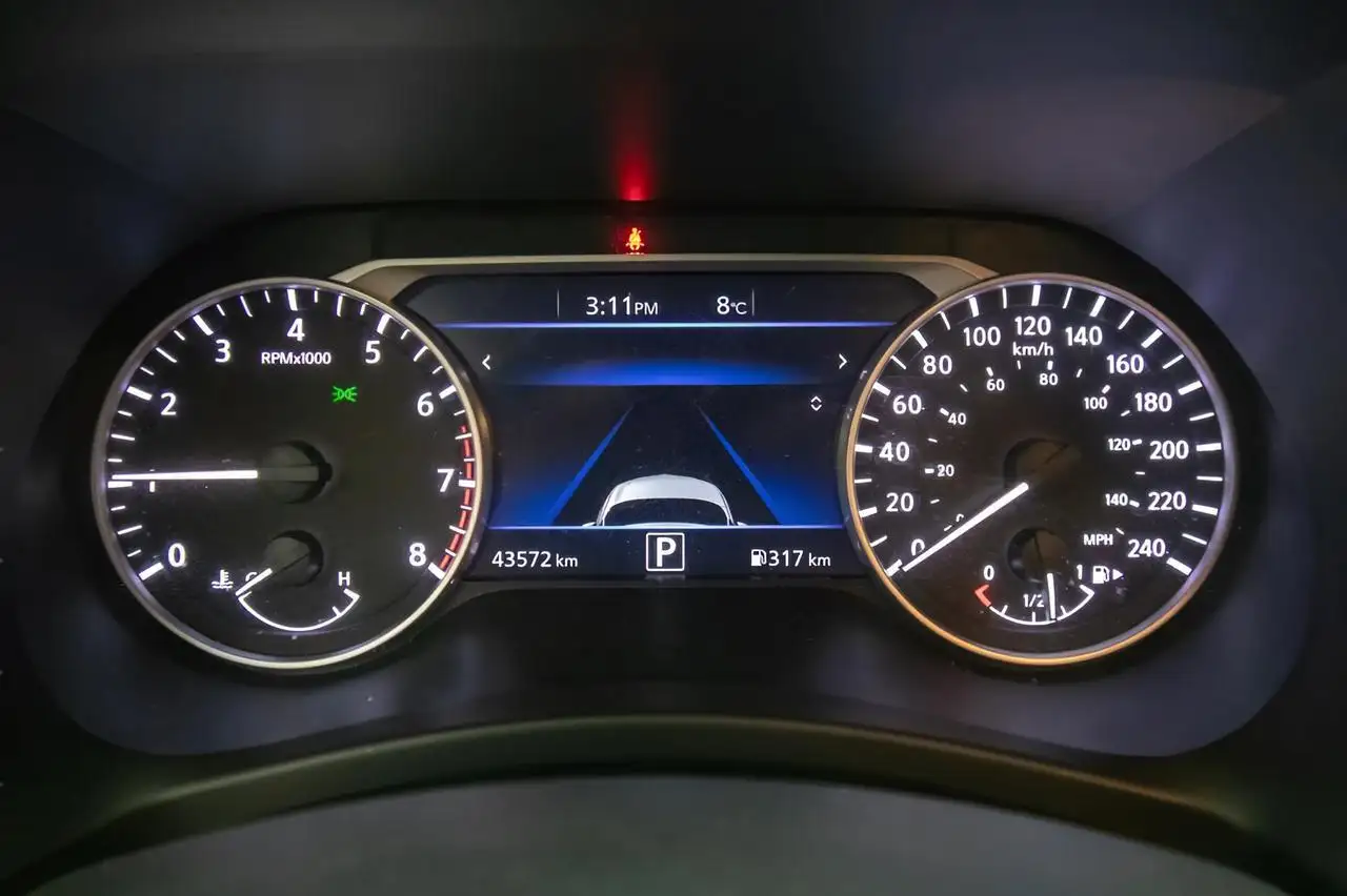 Nissan Sentra снимка Nissan Sentra