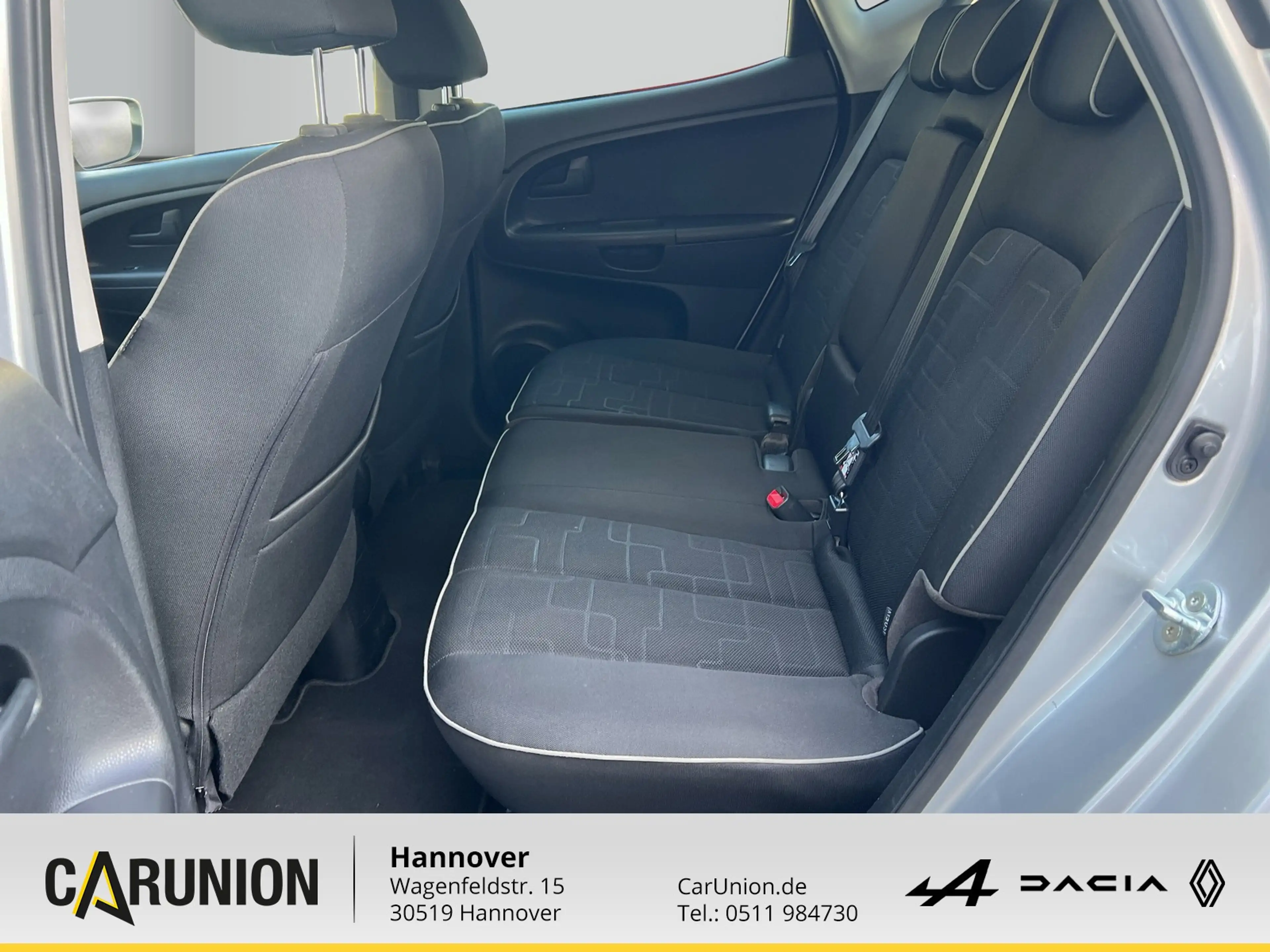 Kia Venga 1.4 CVVT Dream Team — photo 8