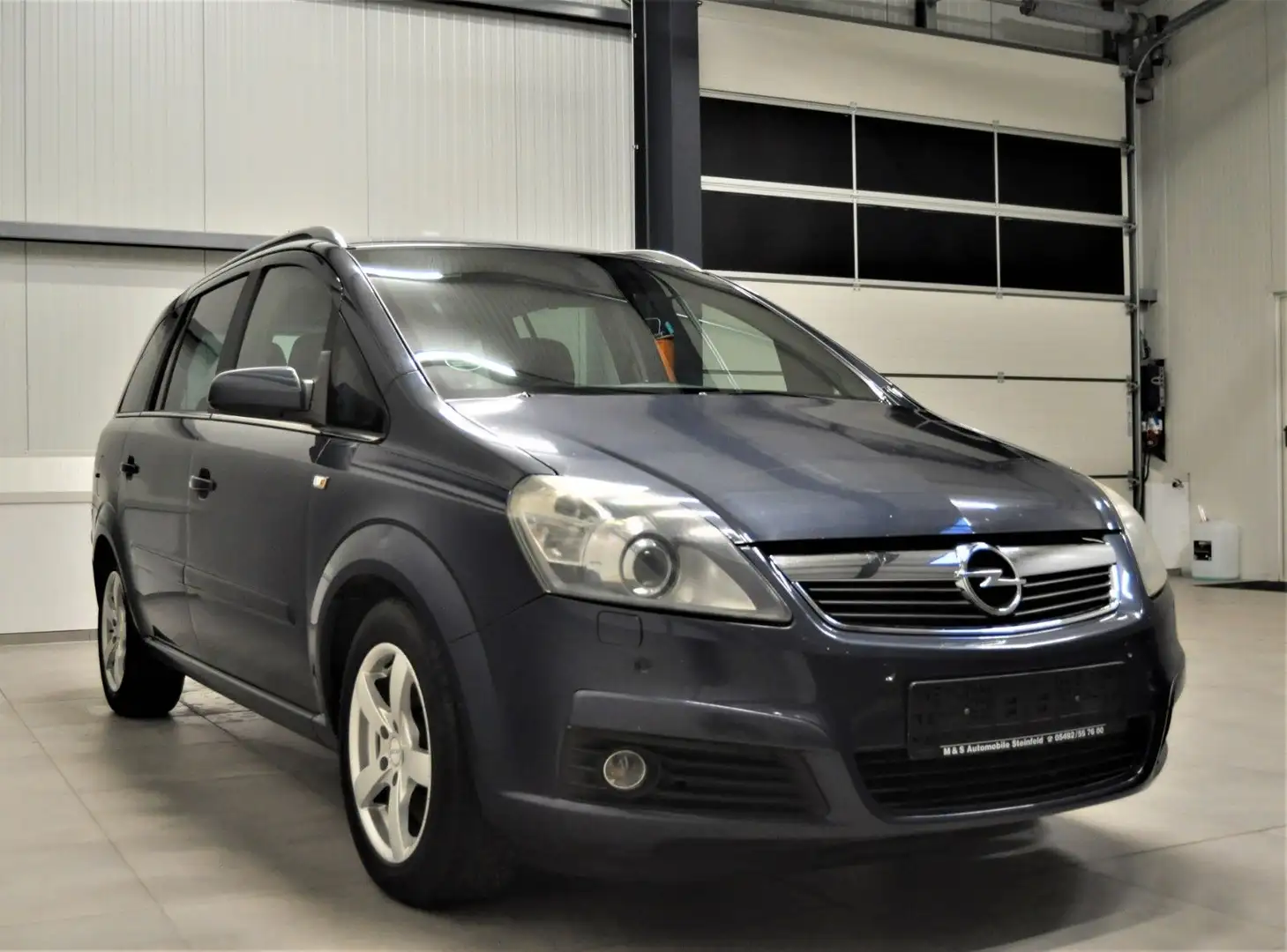 Opel Zafira B Edition Plus / 7SITZER / BI-XENON - 2