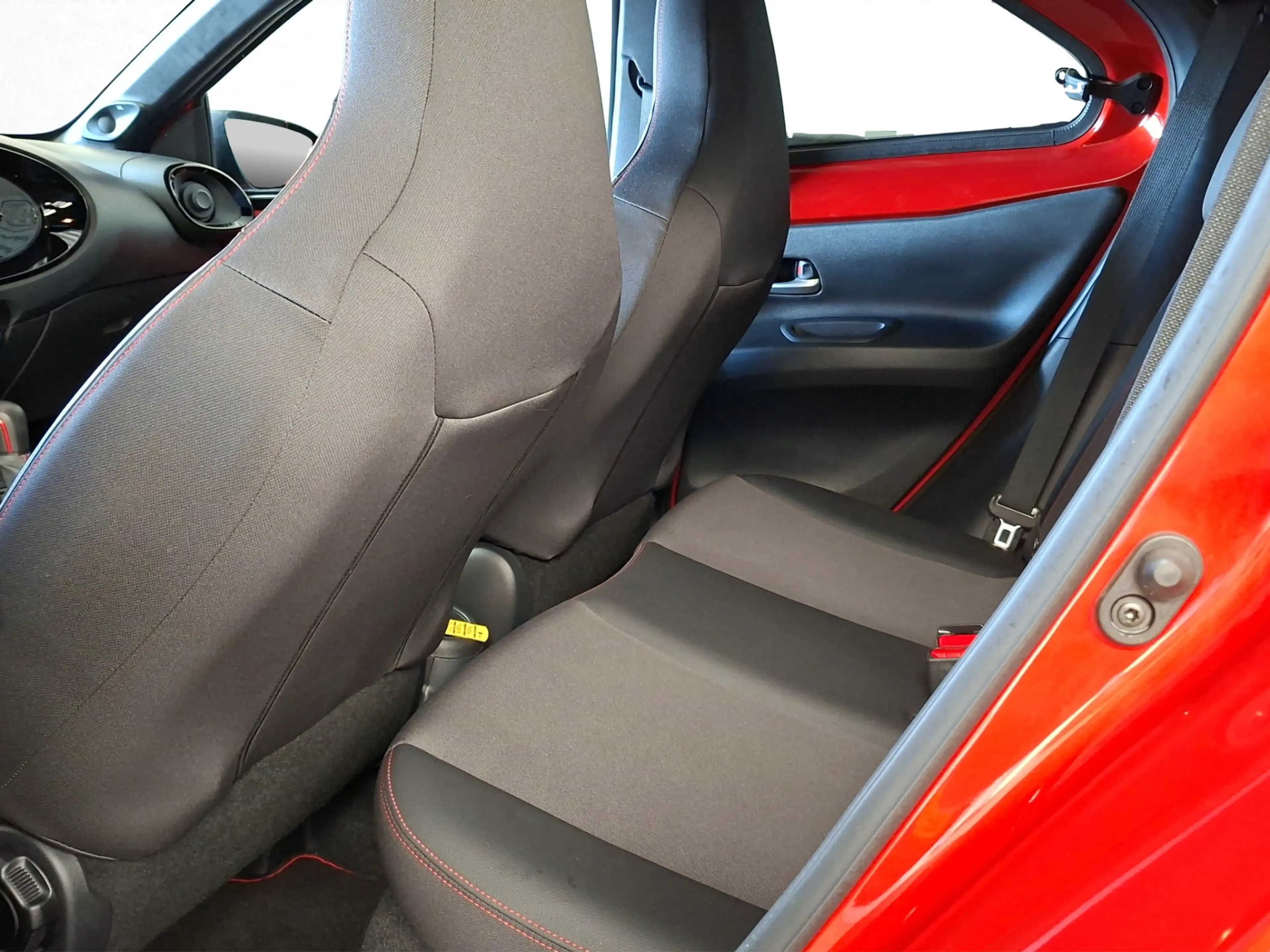 Toyota Aygo X 1.0 VVT-i S-CVT Premium | Dealer onderhouden | JBL — photo 14