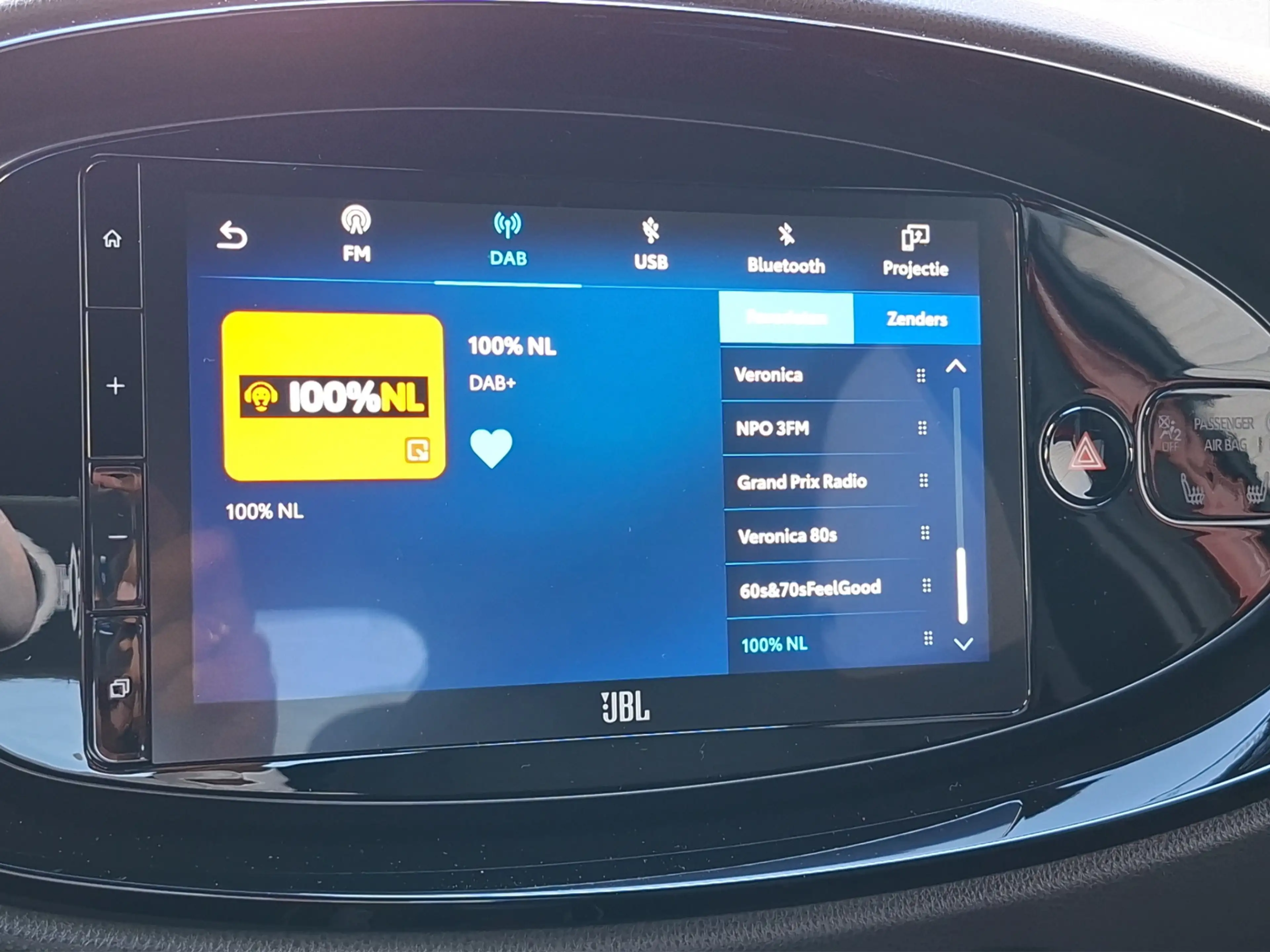 Toyota Aygo X 1.0 VVT-i S-CVT Premium | Dealer onderhouden | JBL — photo 7