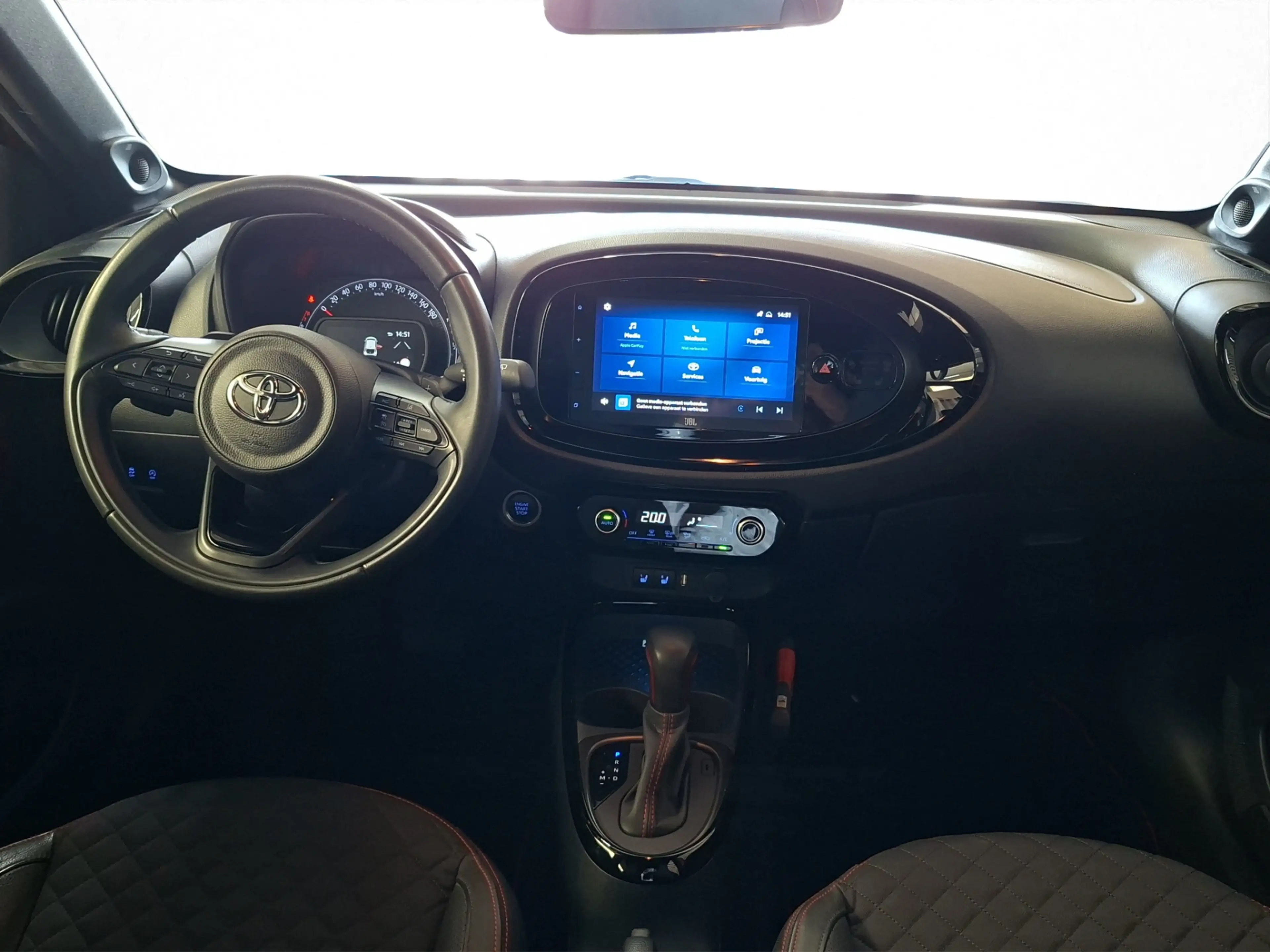 Toyota Aygo X 1.0 VVT-i S-CVT Premium | Dealer onderhouden | JBL — photo 4