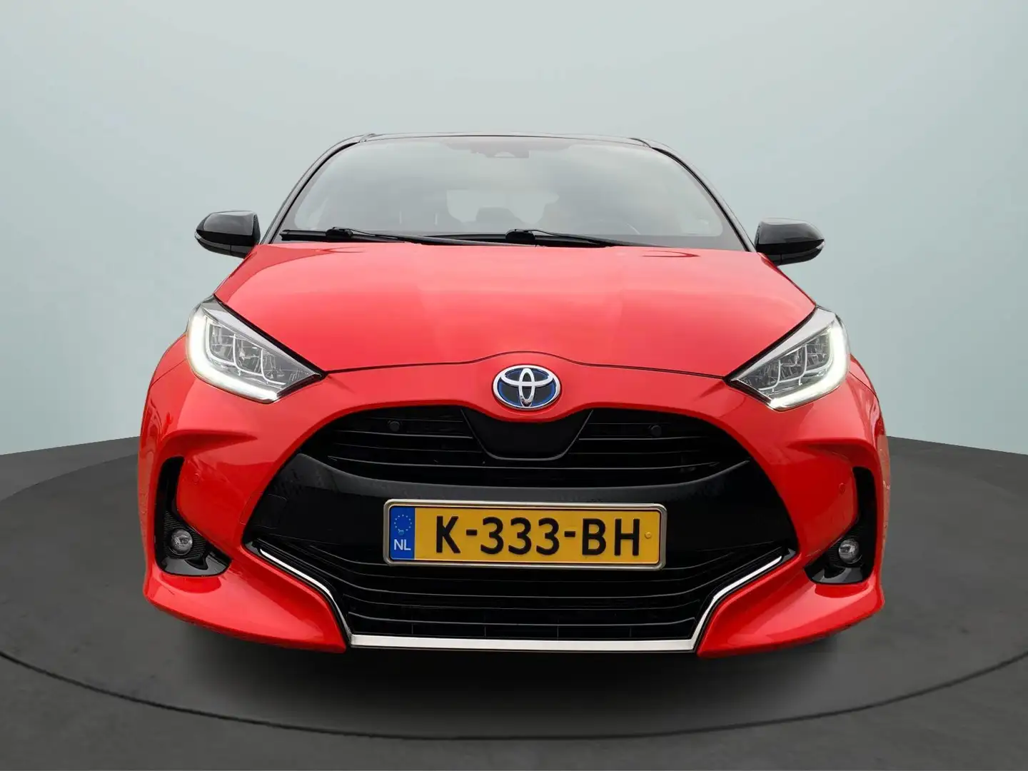 Toyota Yaris 1.5 Hybrid Launch Edition Rojo - 2