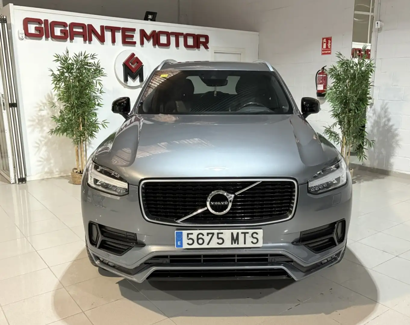 Volvo XC90 D5 R-Design AWD 235 Aut. (9.75) Gris - 2