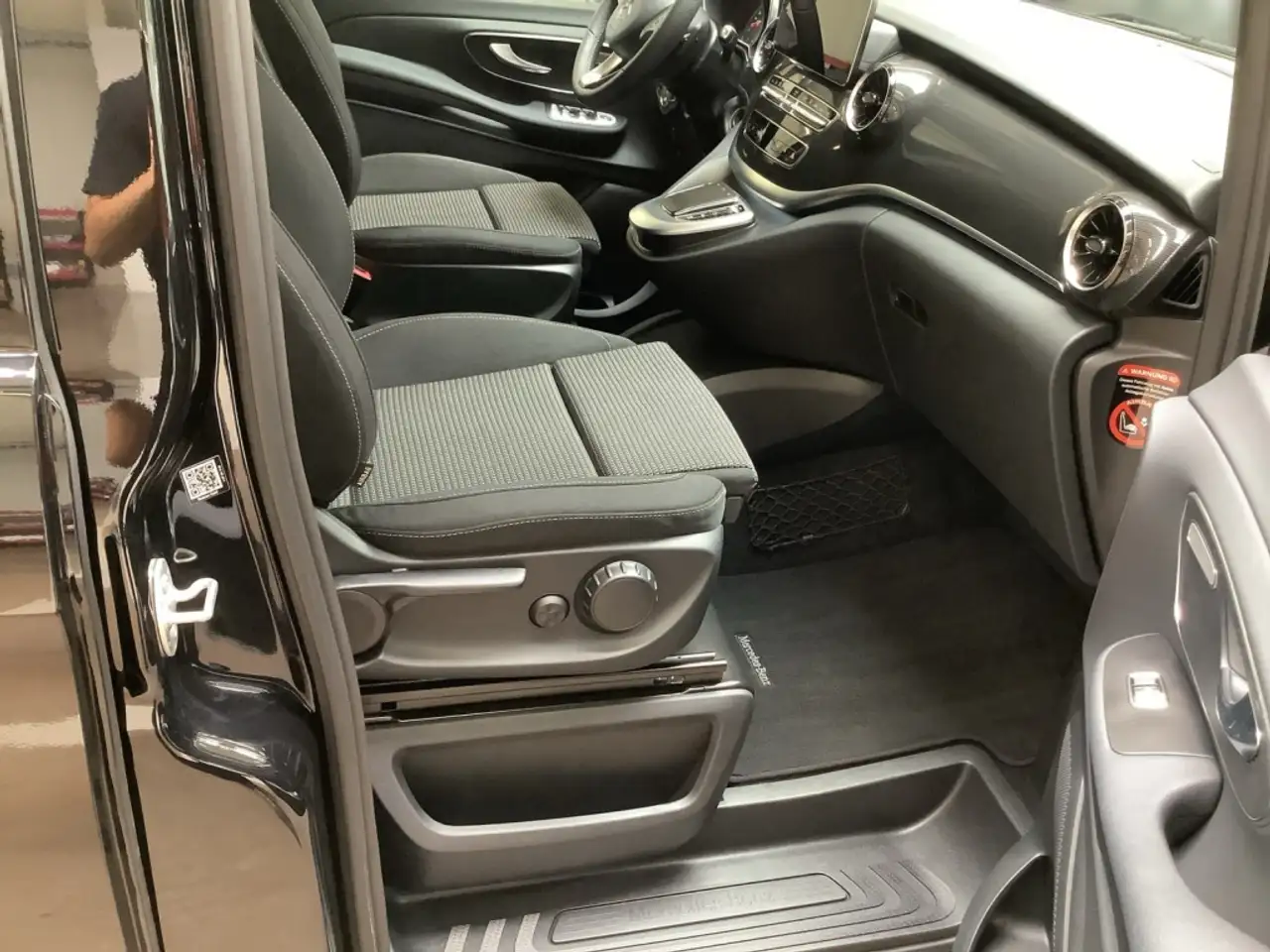 Mercedes-Benz V 300 d extralang 4 Matic AIRMATIC/Distronic 10