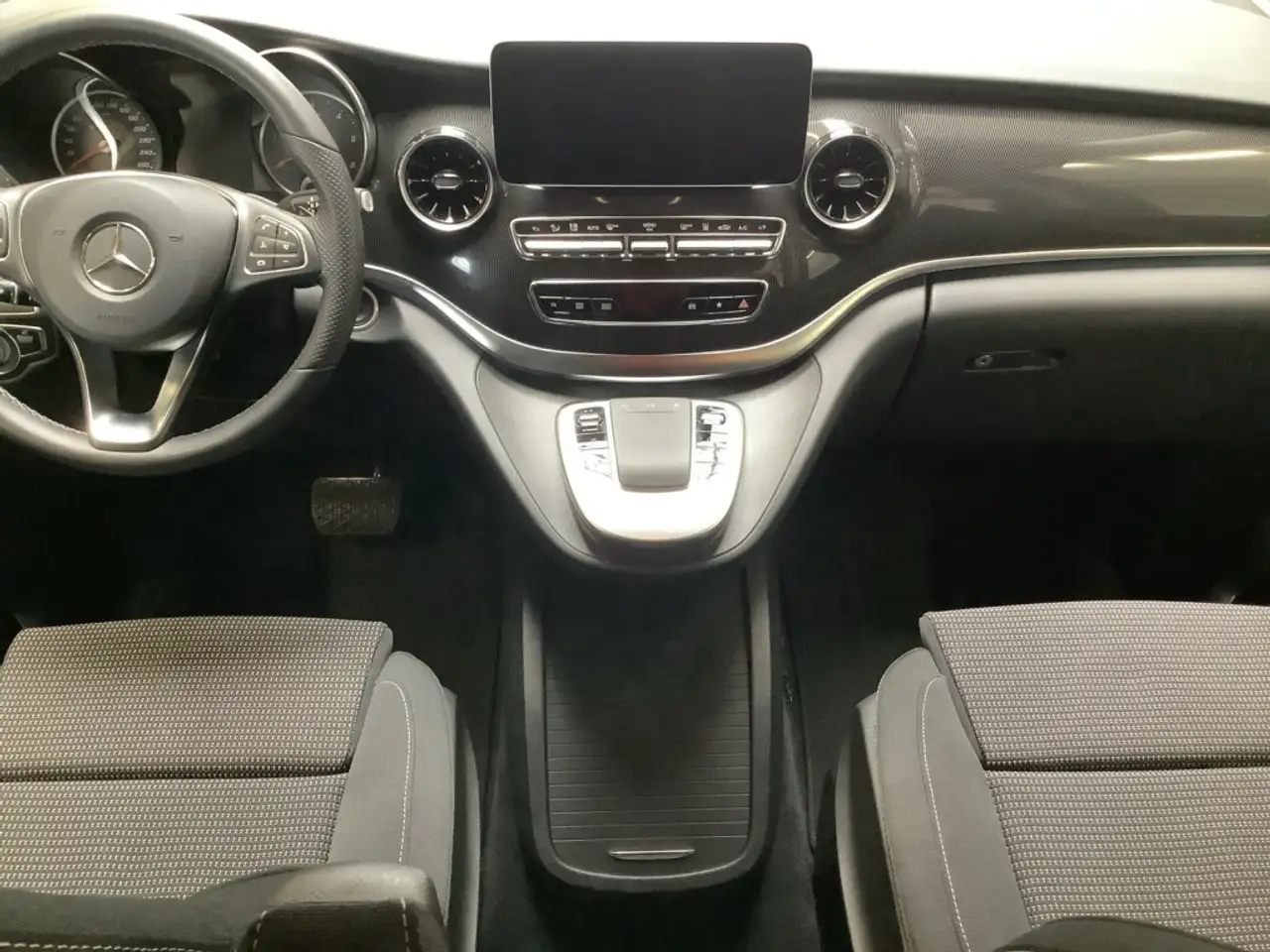 Mercedes-Benz V 300 d extralang 4 Matic AIRMATIC/Distronic 14