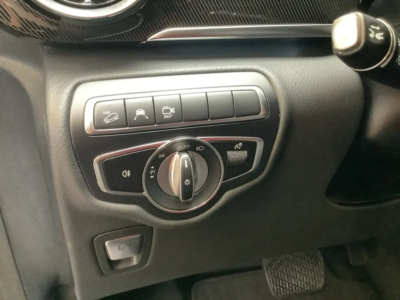 Mercedes-Benz V 300 d extralang 4 Matic AIRMATIC/Distronic 16