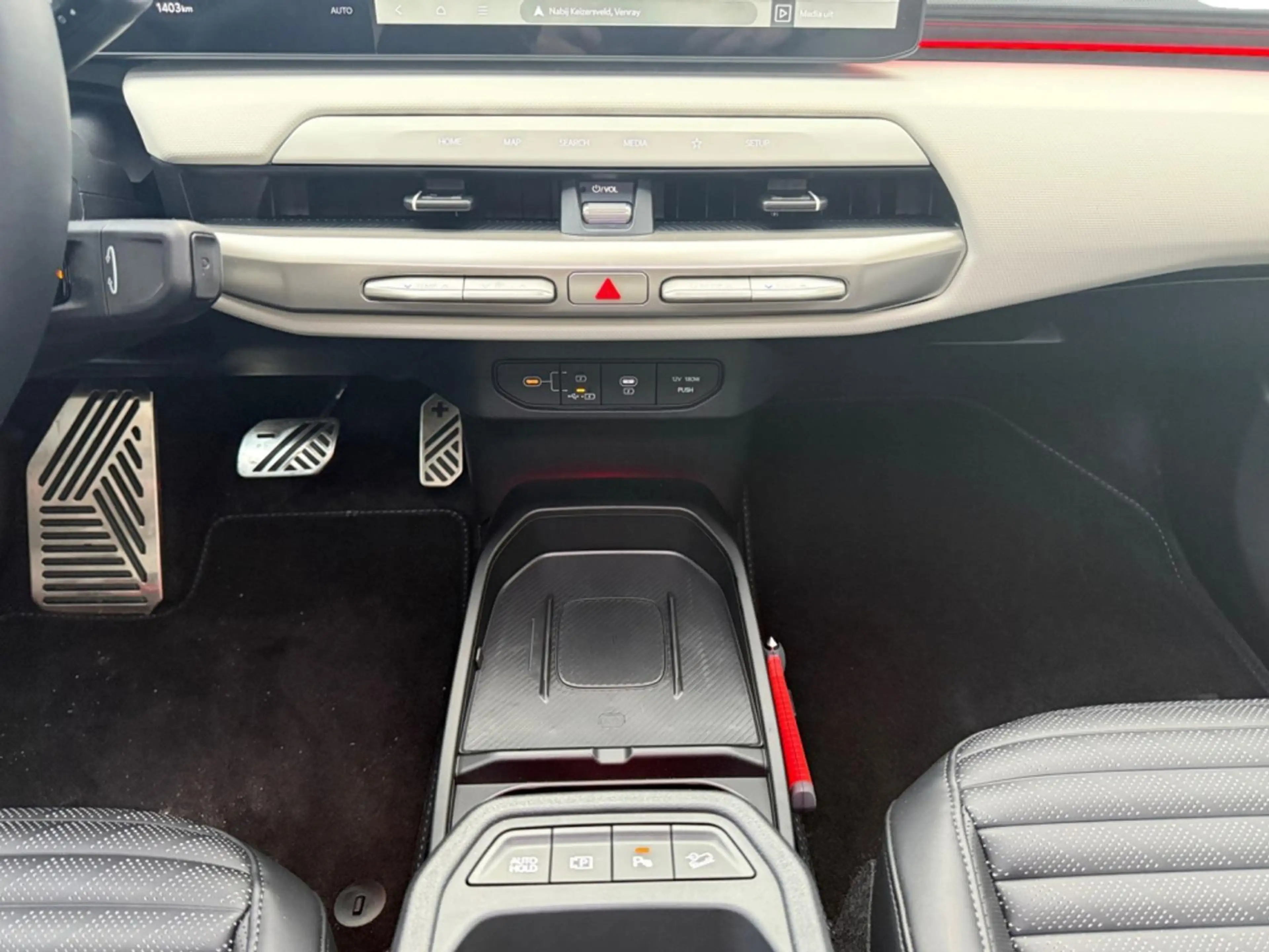 Kia EV4 GT-PlusLine 81.4 kWh I Pano I All-season banden — photo 8