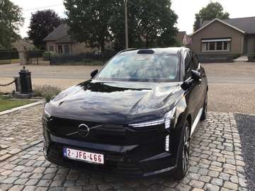Twin Performance AWD Ultra (7-Sitzer)