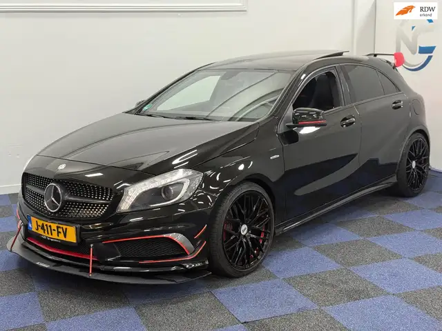 Mercedes-Benz A 250 Sport Ambition / AMG / AUTOMAAT / CARPLAY-NAVI