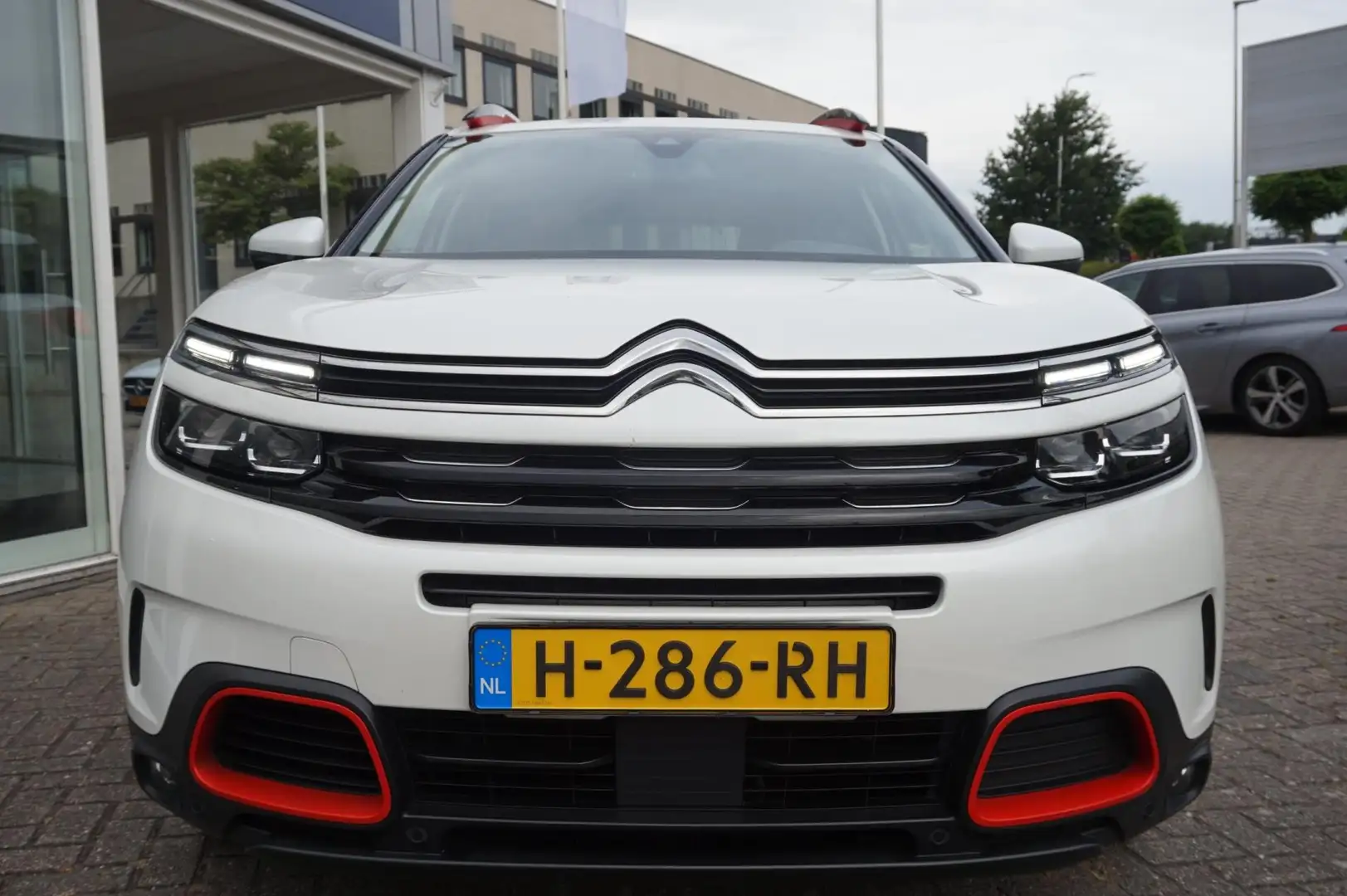 Citroen C5 Aircross 1.2 PureTech Business Plus / navigatie / leer / tr Wit - 2