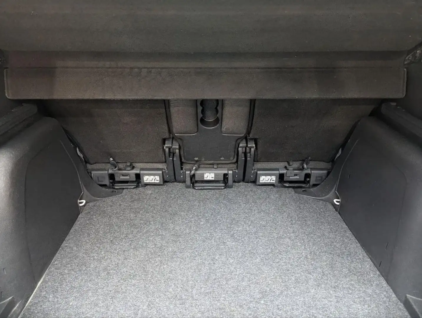 Skoda Yeti Outdoor 2.0TDI AdBlue Ambition 4x4 81kW Wit - 2