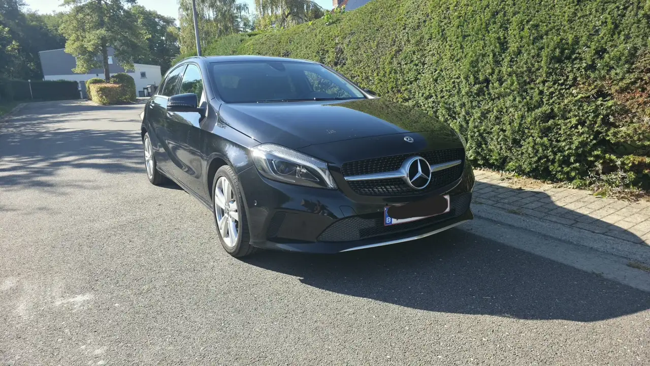 Mercedes-Benz A 180